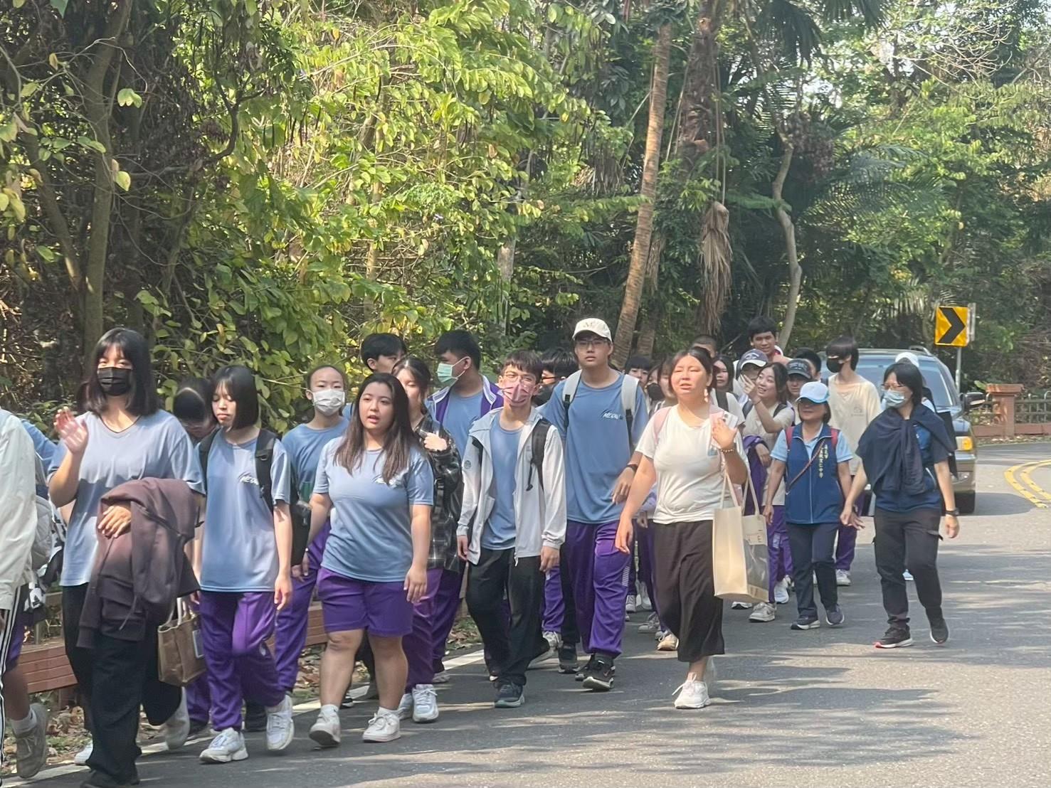 115仁愛健行及嘉大參訪(176)