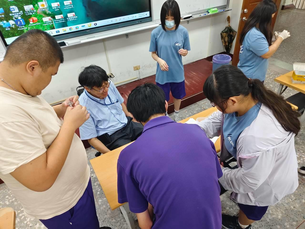 115嘉大半導體演驗課程(高二)(4)