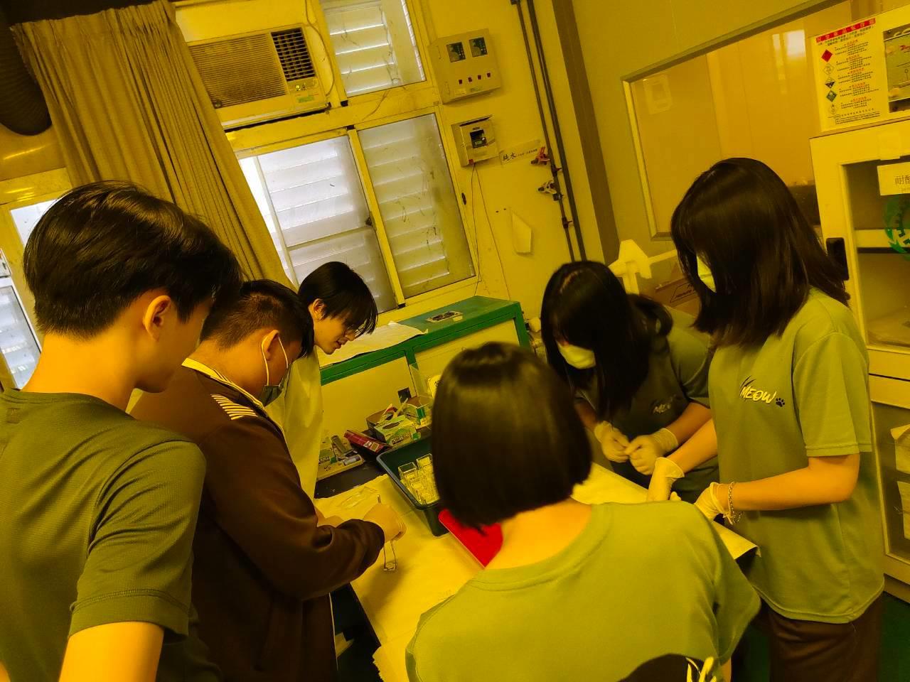 115嘉大半導體演驗課程(高二)(27)