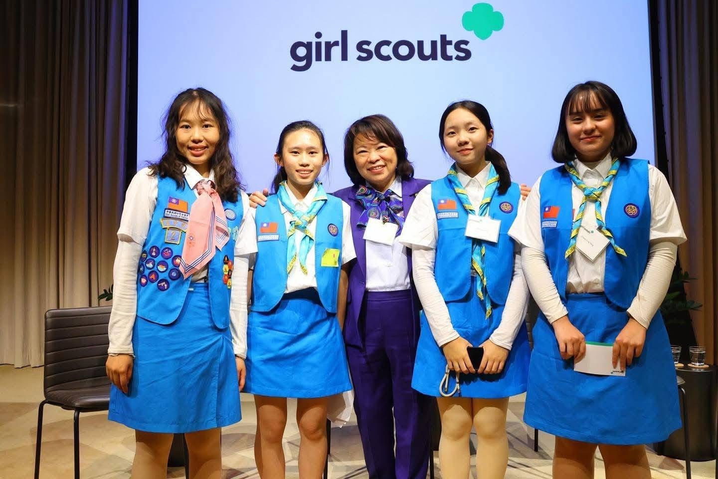 賀! 本校高二忠楊巧翎隨黃敏惠市長出席聯合國CSW70 國際論壇👍👍👍